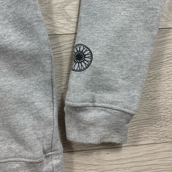 SoulCycle “Soul Soul” Grey Cotton Crewneck Sweater Top - Picture 4 of 9
